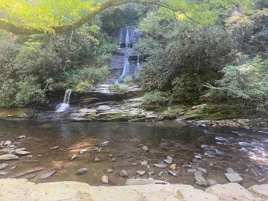 The Fishing Hole #4 Near Town Apartment Bryson City Bagian luar foto