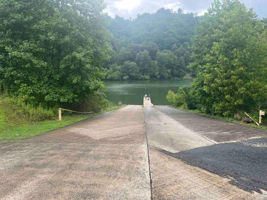 The Fishing Hole #4 Near Town Apartment Bryson City Bagian luar foto