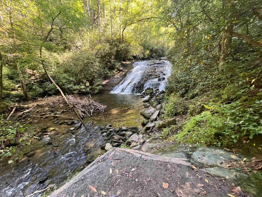 The Fishing Hole #4 Near Town Apartment Bryson City Bagian luar foto